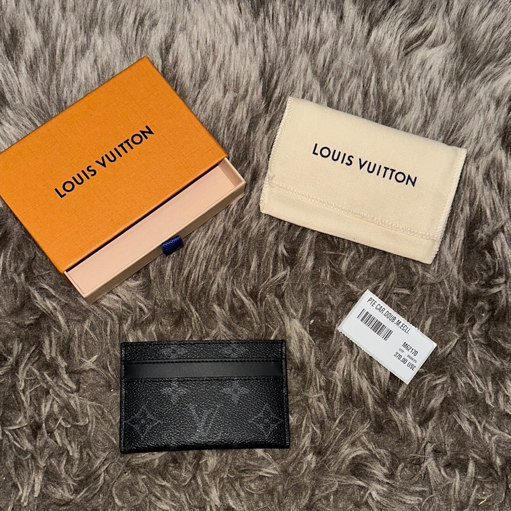 Louis Vuitton Black Monogram Card Holder - Picture 3 of 3